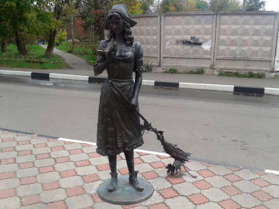 Памятник Золушке, Долгопрудный