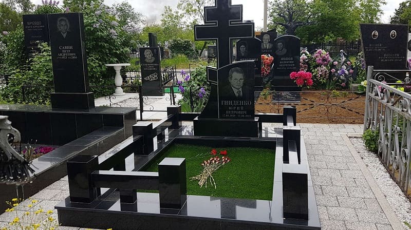 Особенности установки памятников
