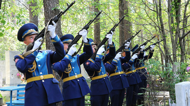 Военные похороны